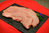 Mageres Schweineschnitzel von der Oberschale (Keule) geschnitten